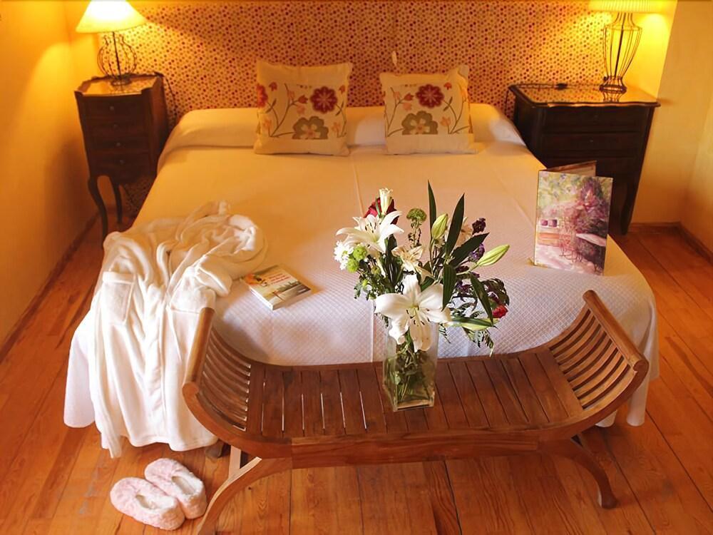 Hotel Rural Mas Fontanelles ビア エクステリア 写真