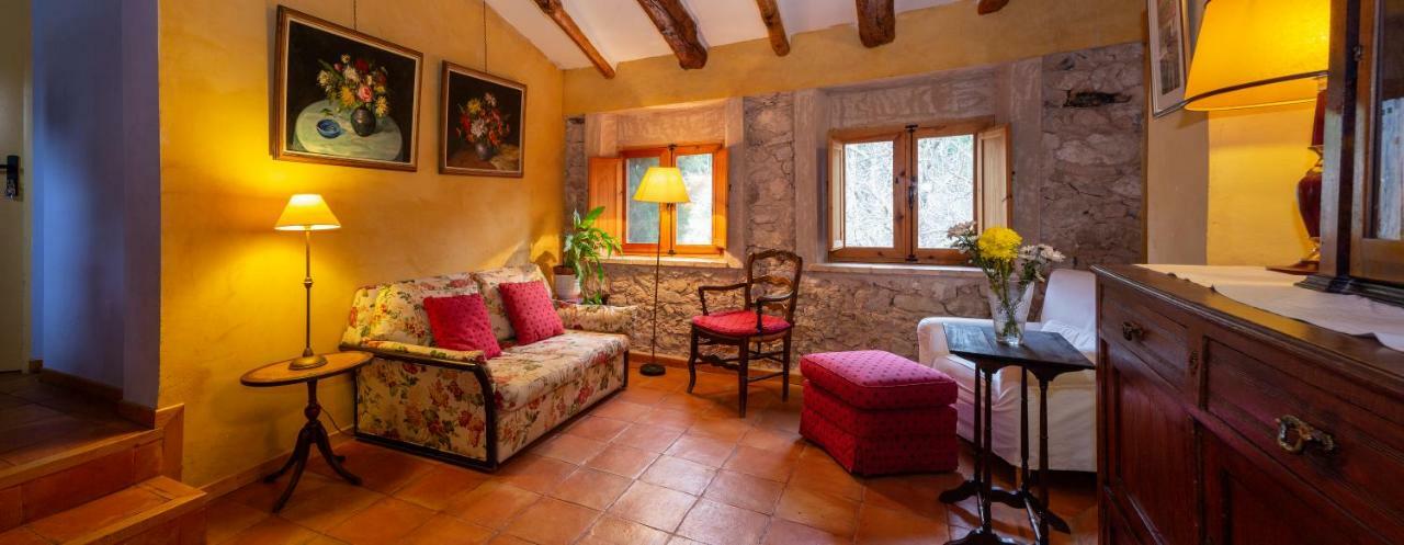 Hotel Rural Mas Fontanelles ビア エクステリア 写真